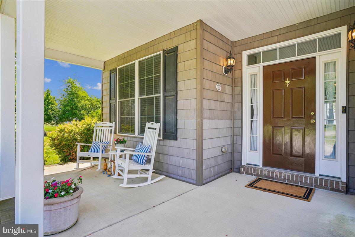 12195 Potomac View Road Newburg, MD 20664 - Photo 5 of 91 Porch