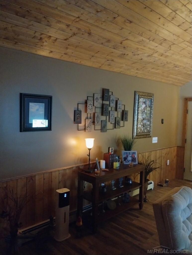 11380 Lambs Road Memphis, MI 48041 - Photo 3 of 23