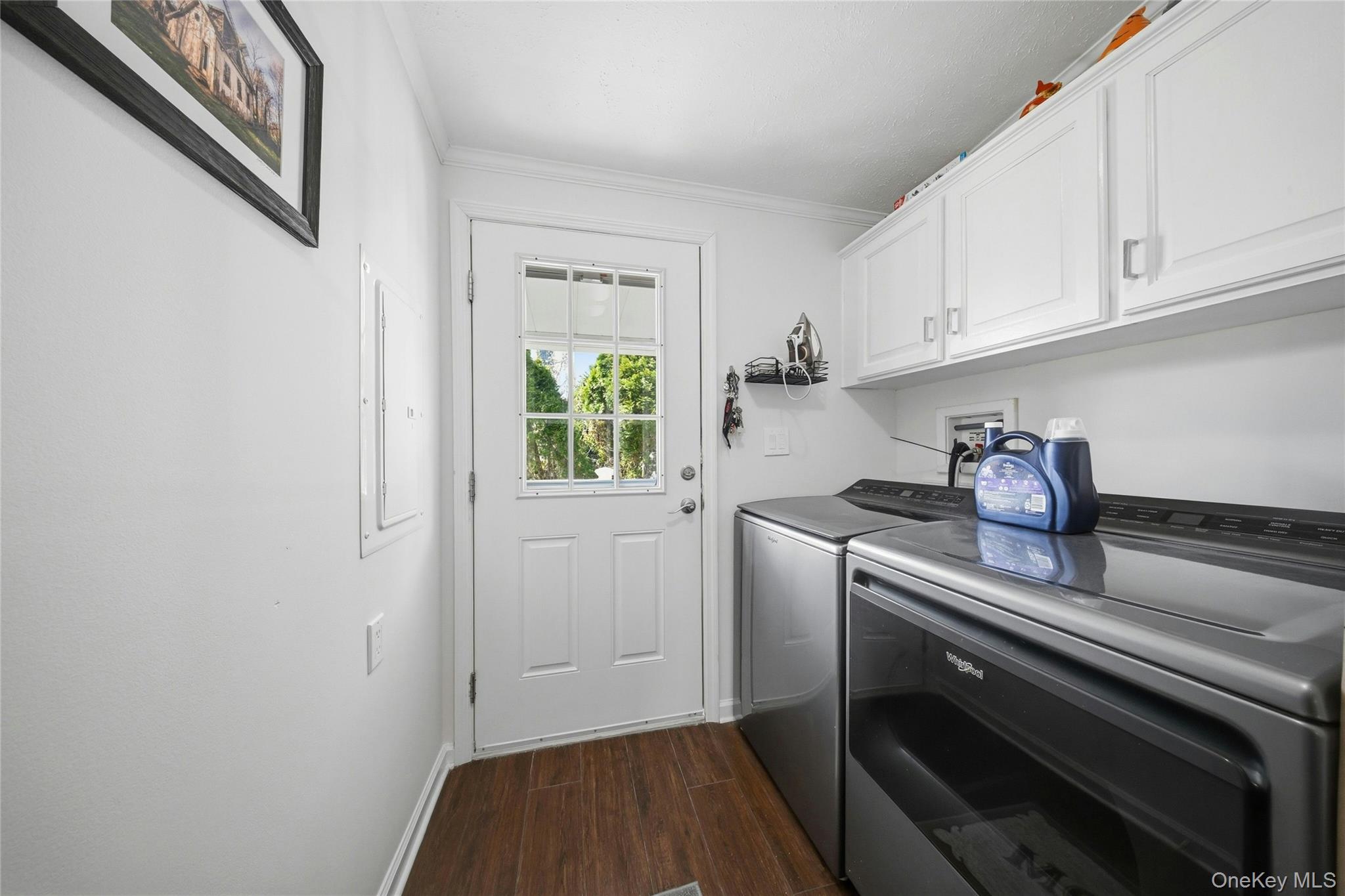1661 Old Country Road, Unit 62 Riverhead, NY 11901 - Photo 22 of 36 Laundry