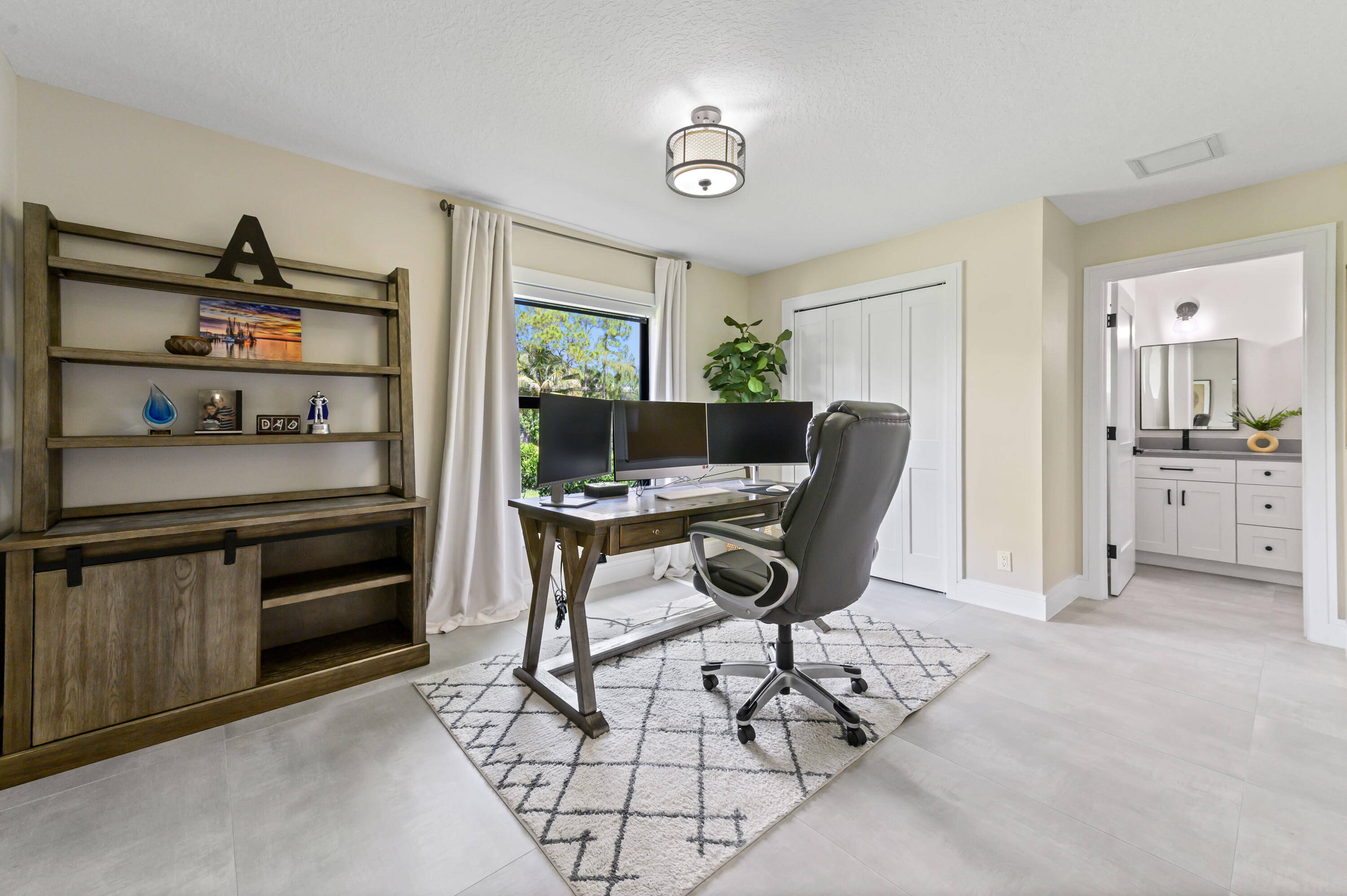 17466 31st Road North Loxahatchee, FL 33470 - Photo 20 of 29 24 office 01