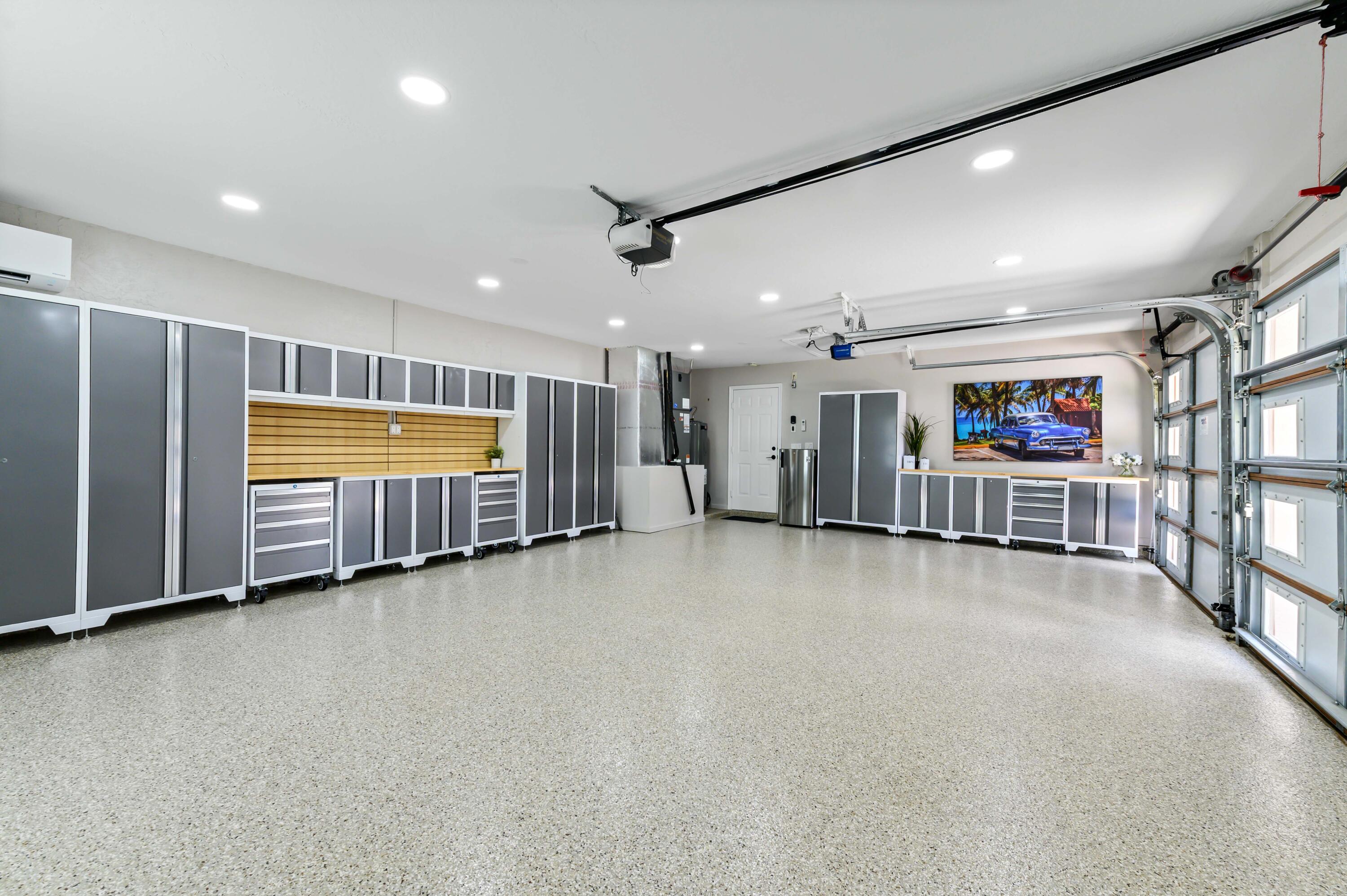 17466 31st Road North Loxahatchee, FL 33470 - Photo 6 of 29 17 garage 01