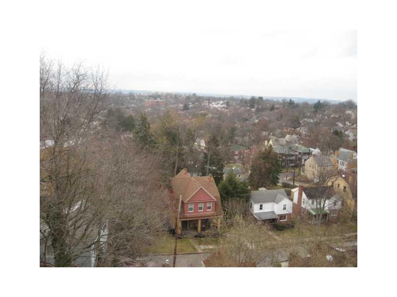 520 Washington Road, Unit 506 Mt. Lebanon, PA 15228 - Photo 5 of 5 View.