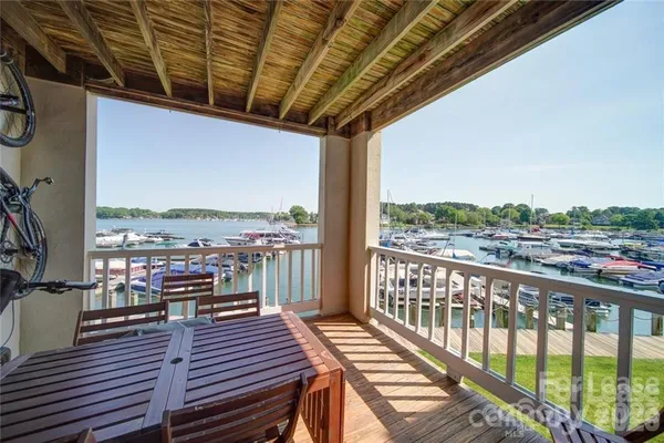 $2,650 | 18637 Vineyard Point Lane, Cornelius, NC 28031