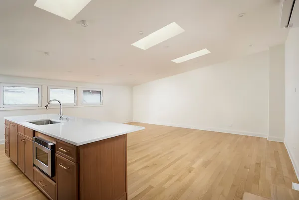 $3,000 | 1320 North La Salle Drive, Unit 1R, Chicago, IL 60610