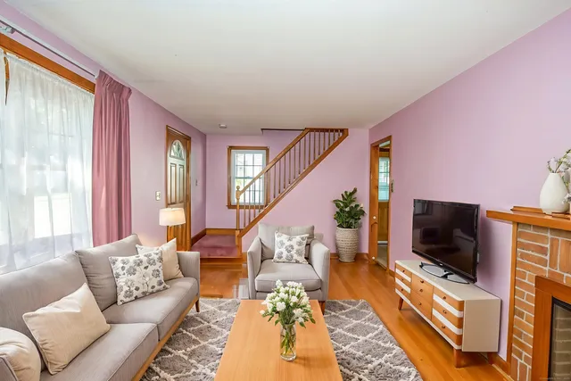 $349,900 | 60 South Alhambra Circle, Agawam, MA 01001