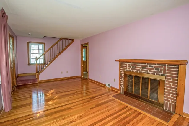 $349,900 | 60 South Alhambra Circle, Agawam, MA 01001