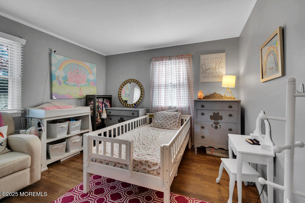 506 Crestview Terrace Point Pleasant, NJ 08742 - Photo 11 of 24 a living room with furniture