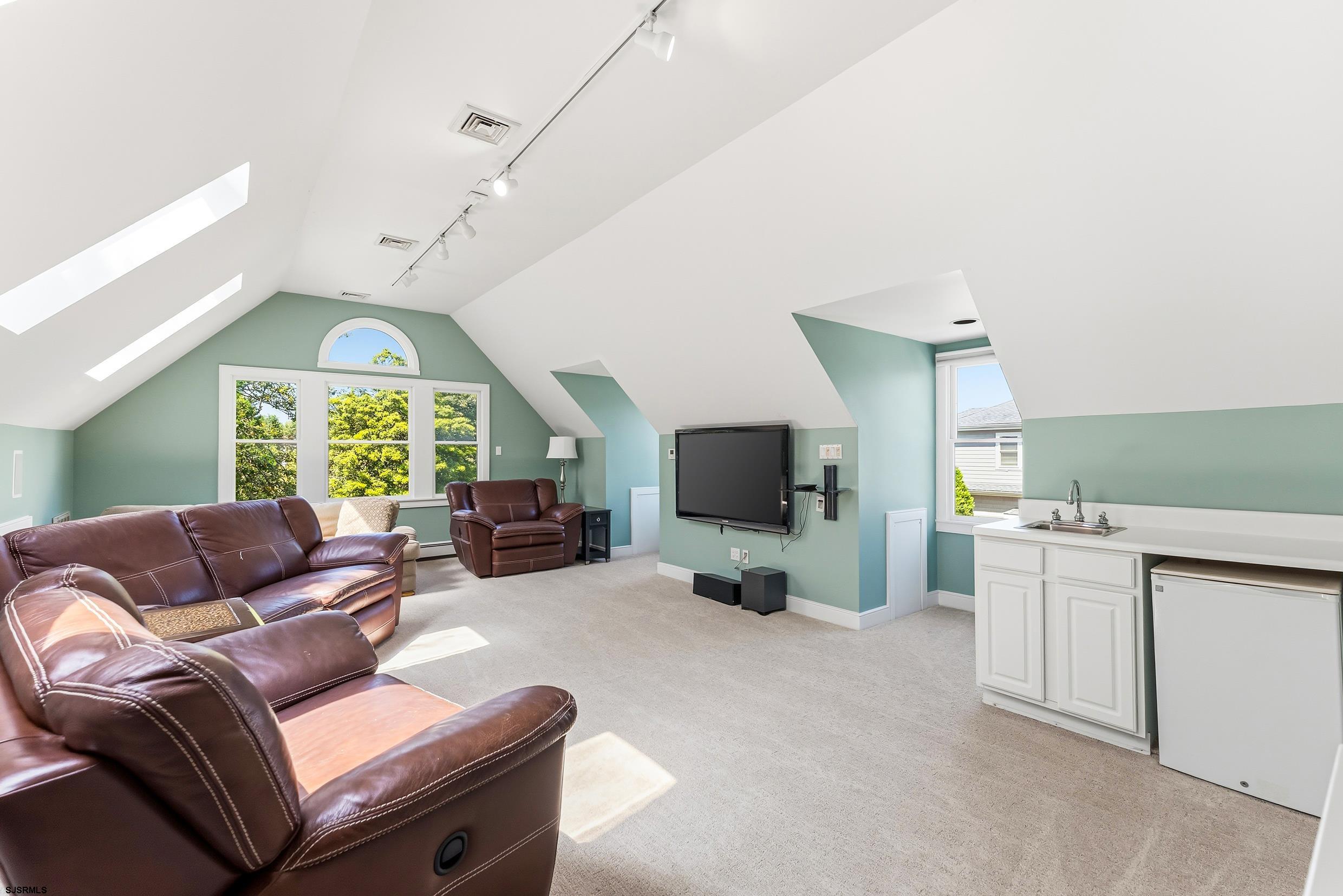 40 Broadway Somers Point, NJ 08244 - Photo 16 of 25