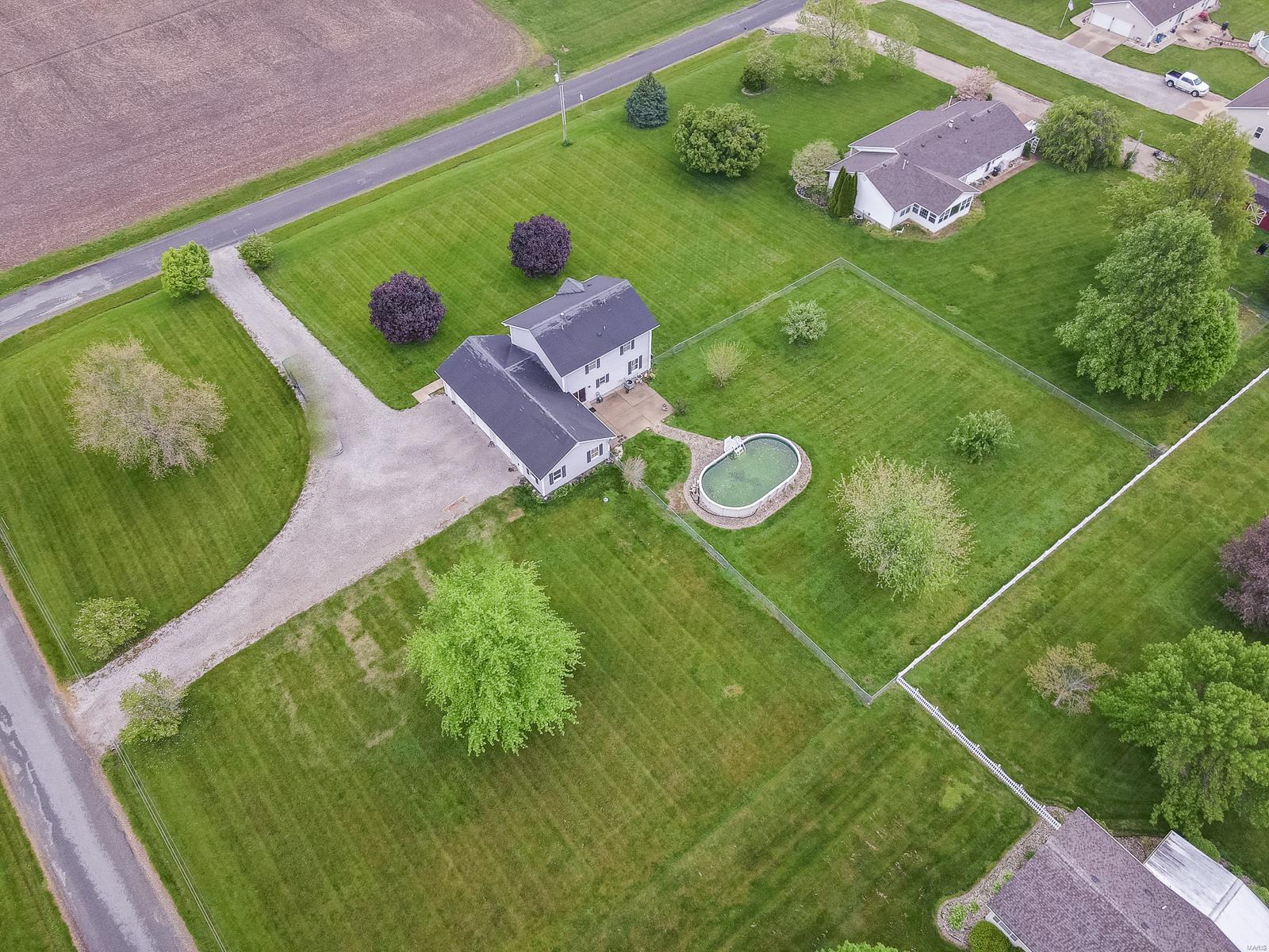 11200 Lake Road Highland, IL 62249 - Photo 3 of 23