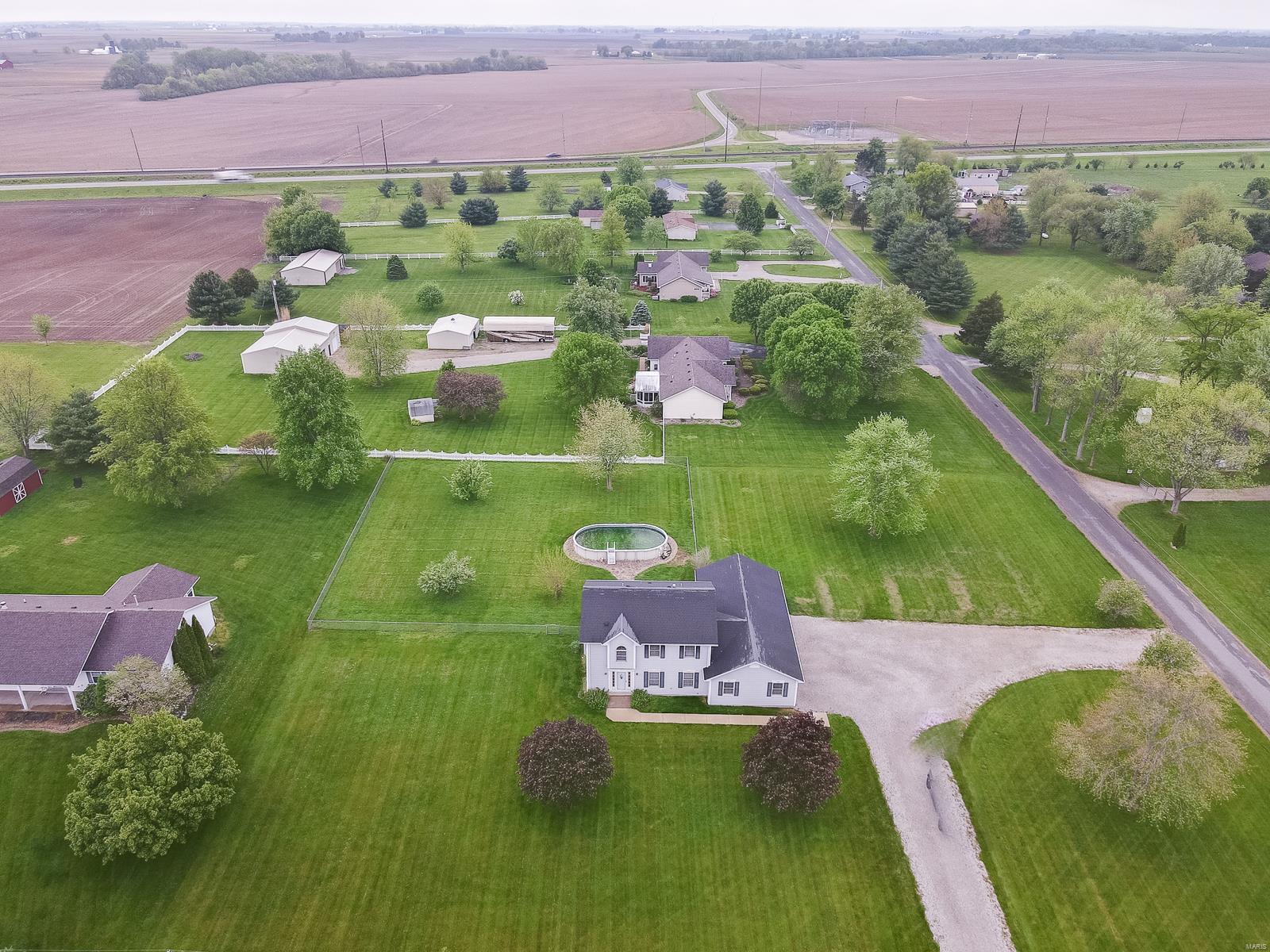 11200 Lake Road Highland, IL 62249 - Photo 4 of 23
