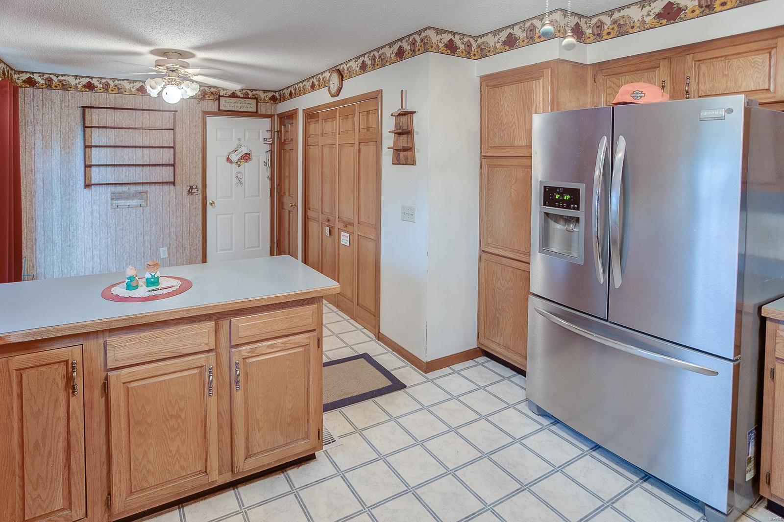 11200 Lake Road Highland, IL 62249 - Photo 6 of 23