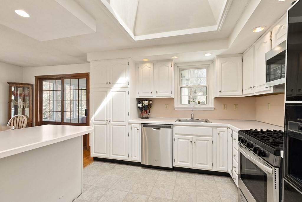 36 Audubon Road Norwood, MA 02062 - Photo 15 of 37 Gallery Image 15