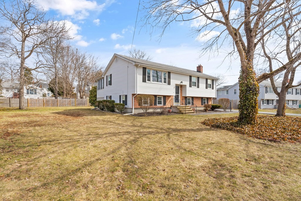 36 Audubon Road Norwood, MA 02062 - Photo 3 of 37 Gallery Image 3
