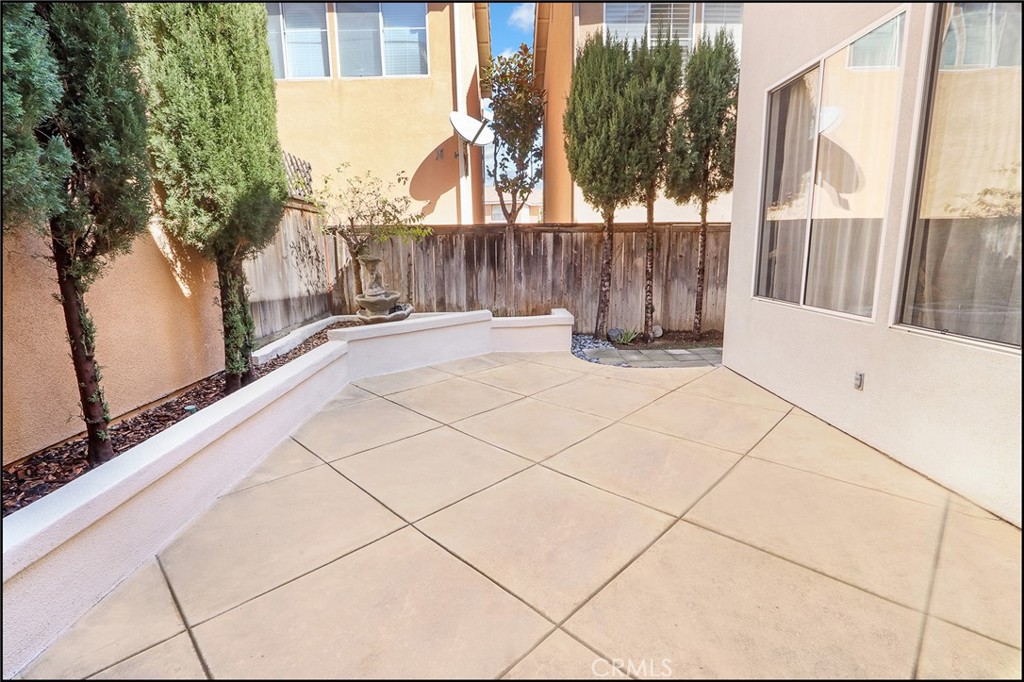 3 Delfin Aliso Viejo, CA 92656 - Photo 21 of 23 a view of a backyard