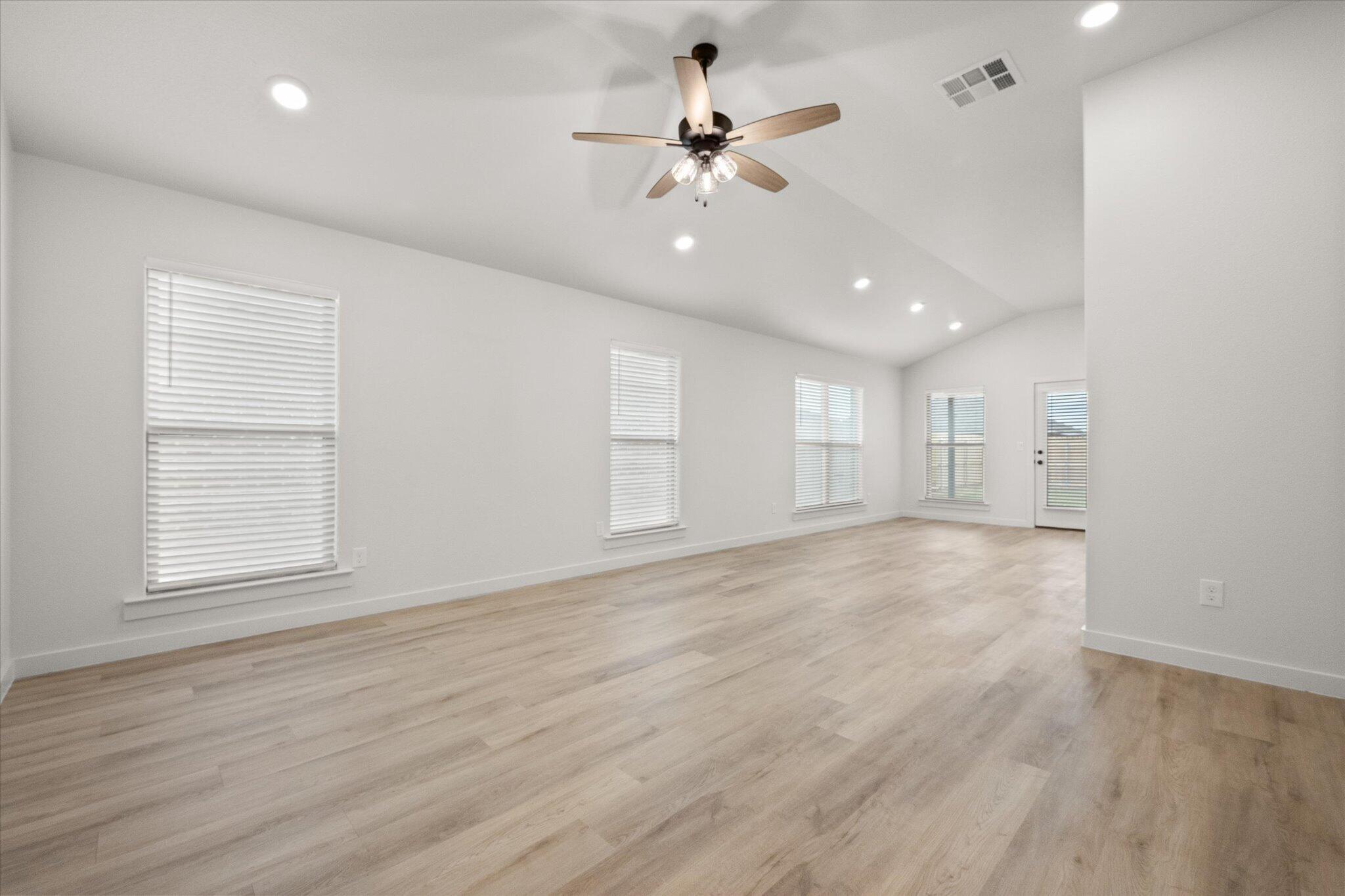12007 Ironton Avenue Lubbock, TX 79424 - Photo 4 of 21 14-12007 Ironton_4978