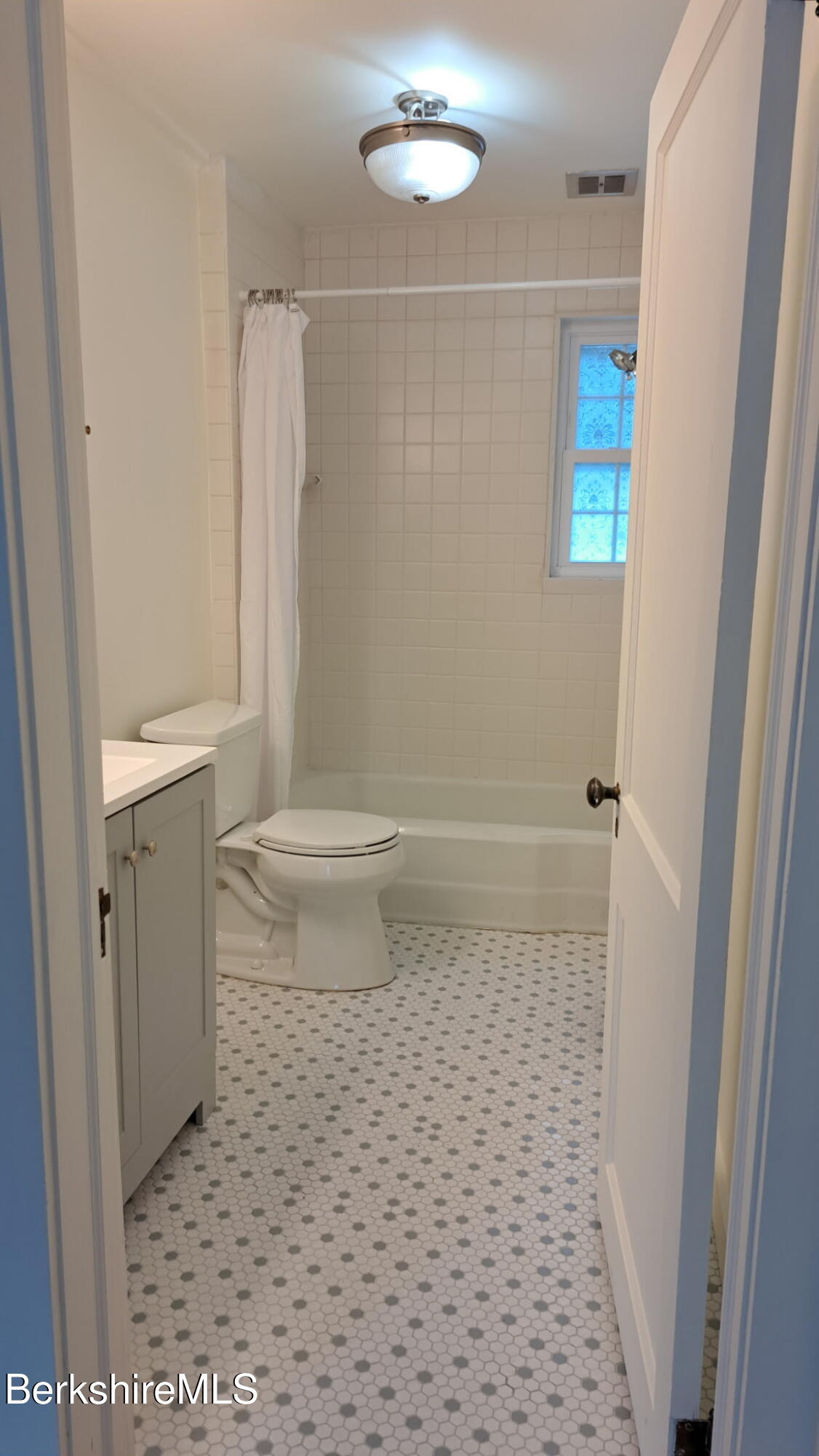 57 Main Street, Unit 10 Stockbridge, MA 01262 - Photo 10 of 12 Main Bathroom