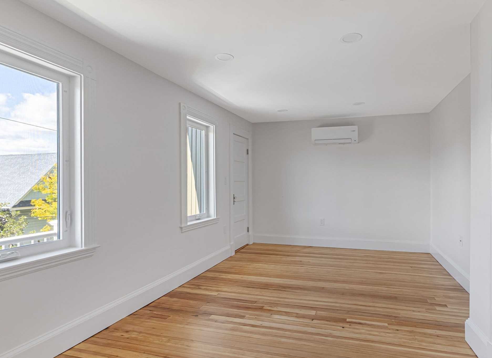 83 Kenmere Road, Unit 2 Medford, MA 02155 - Photo 13 of 24 Gallery Image 13