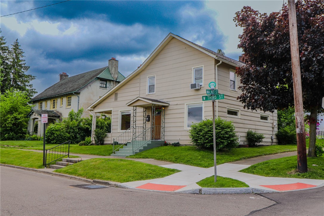 44 West 3rd Street Corning, NY 14830 - Photo 4 of 47