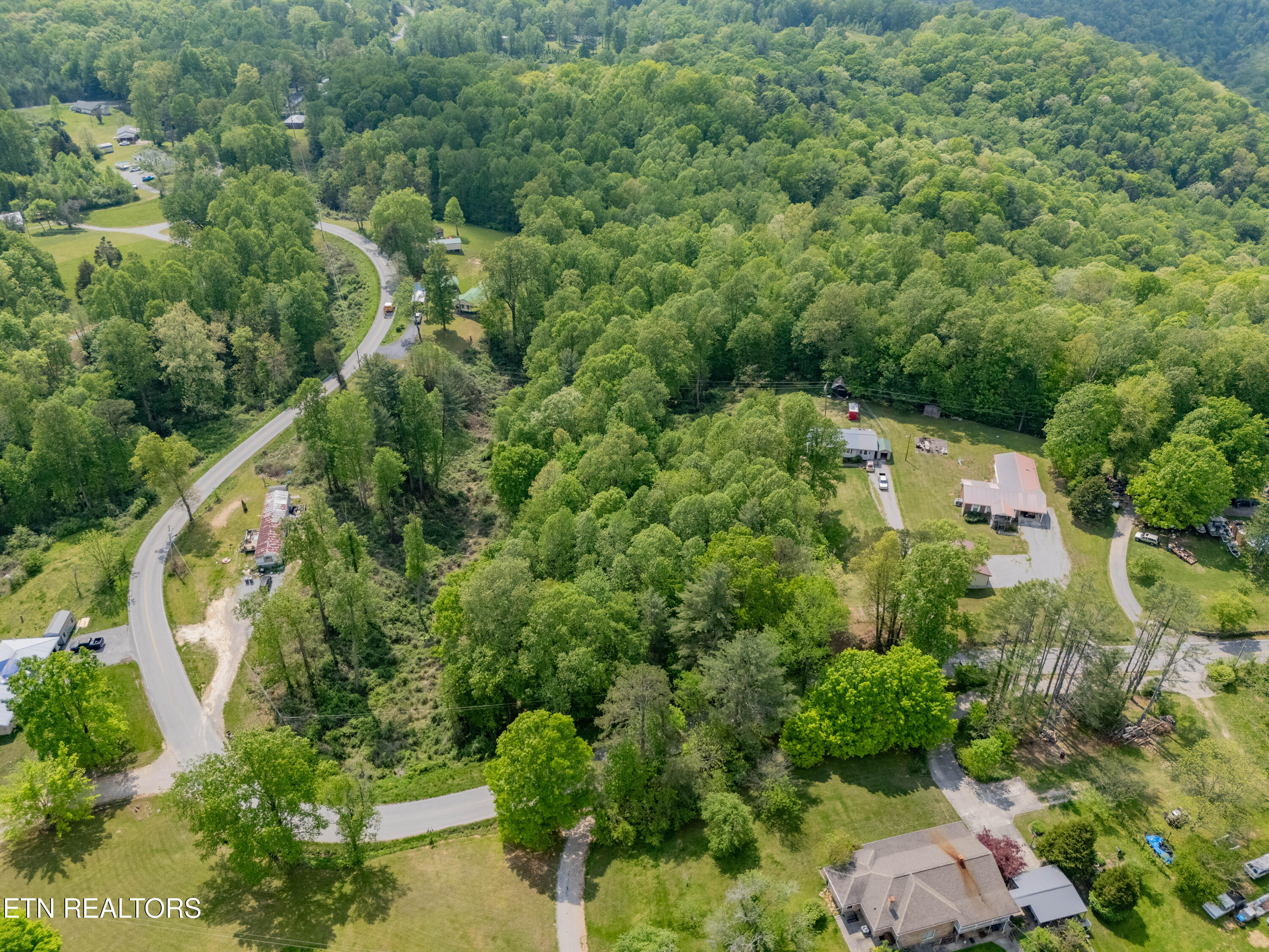 Catoosa Road Wartburg, TN 37887 - Photo 5 of 13 DJI_20250429152626_0475_D-HDR