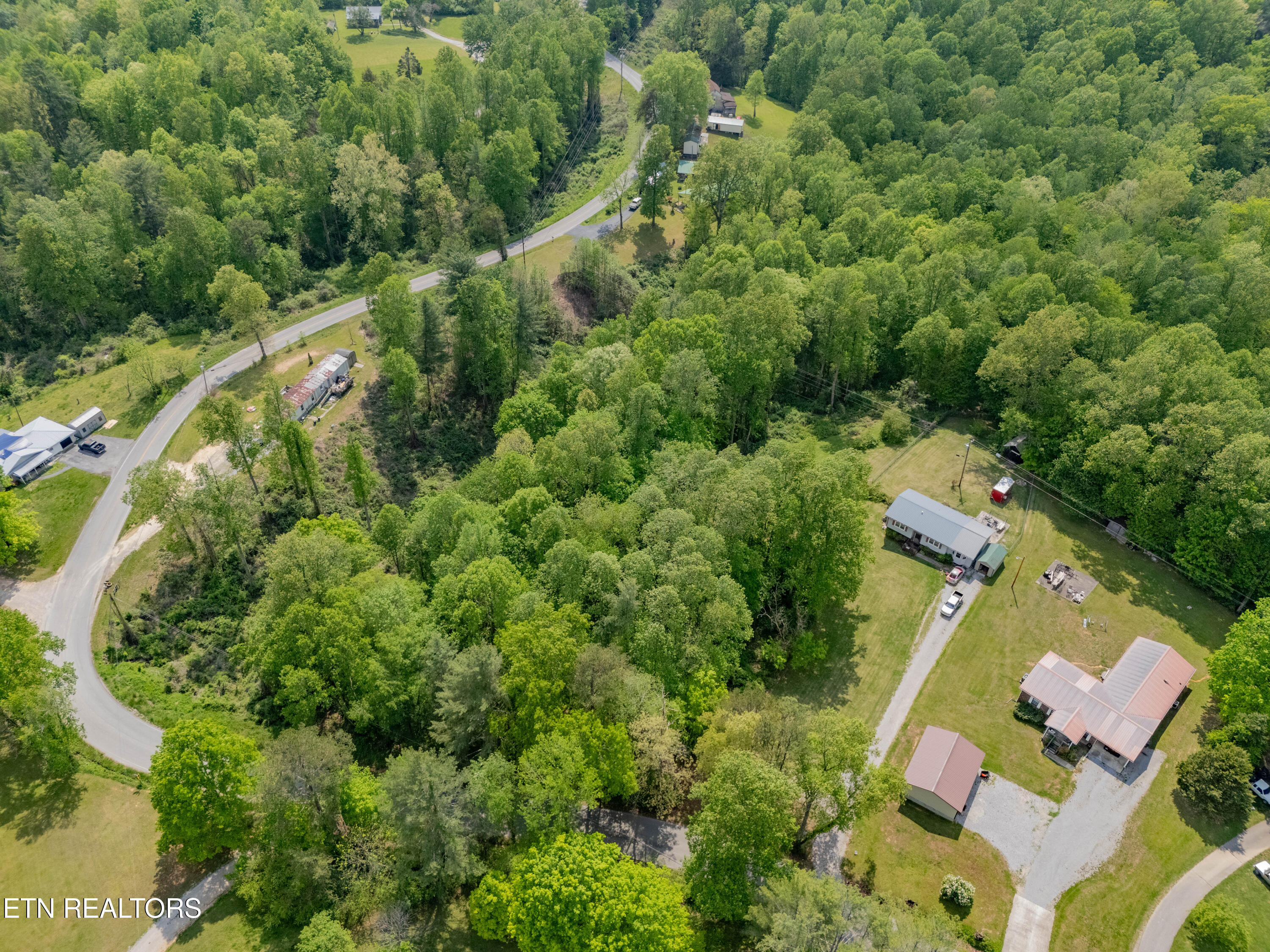 Catoosa Road Wartburg, TN 37887 - Photo 6 of 13 DJI_20250429152646_0480_D-HDR