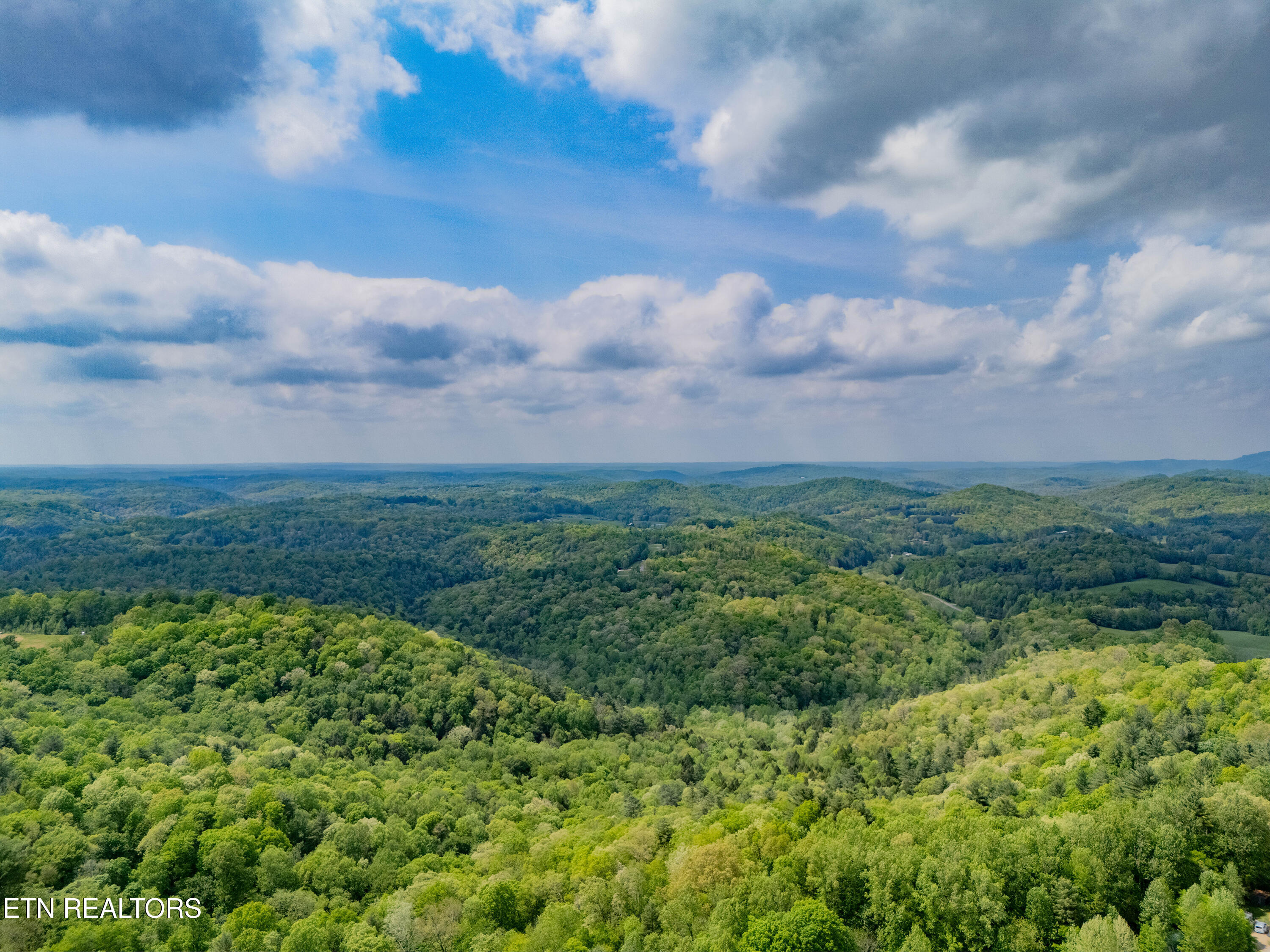Catoosa Road Wartburg, TN 37887 - Photo 8 of 13 DJI_20250429152707_0485_D-HDR