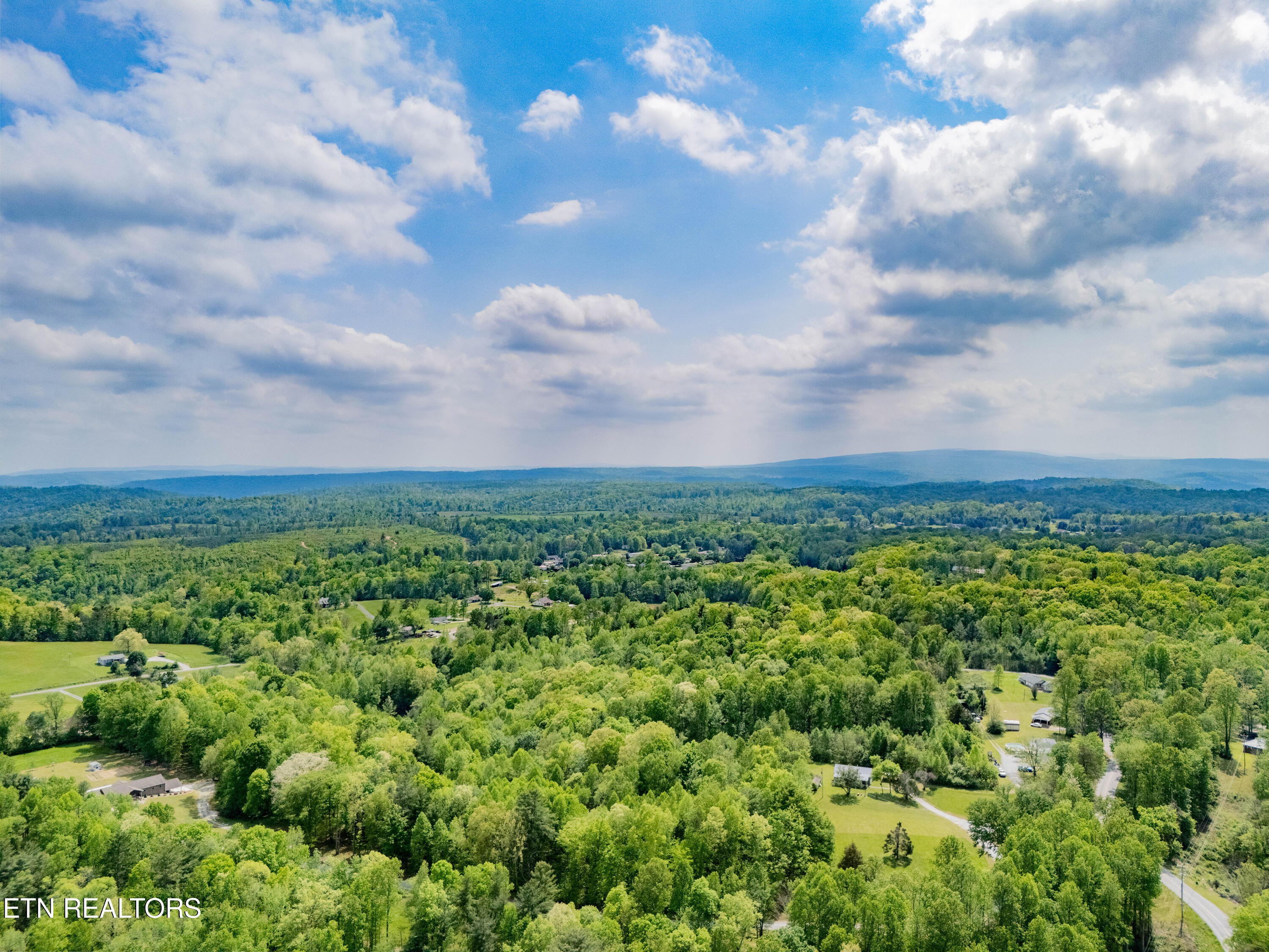 Catoosa Road Wartburg, TN 37887 - Photo 10 of 13 DJI_20250429152735_0495_D-HDR