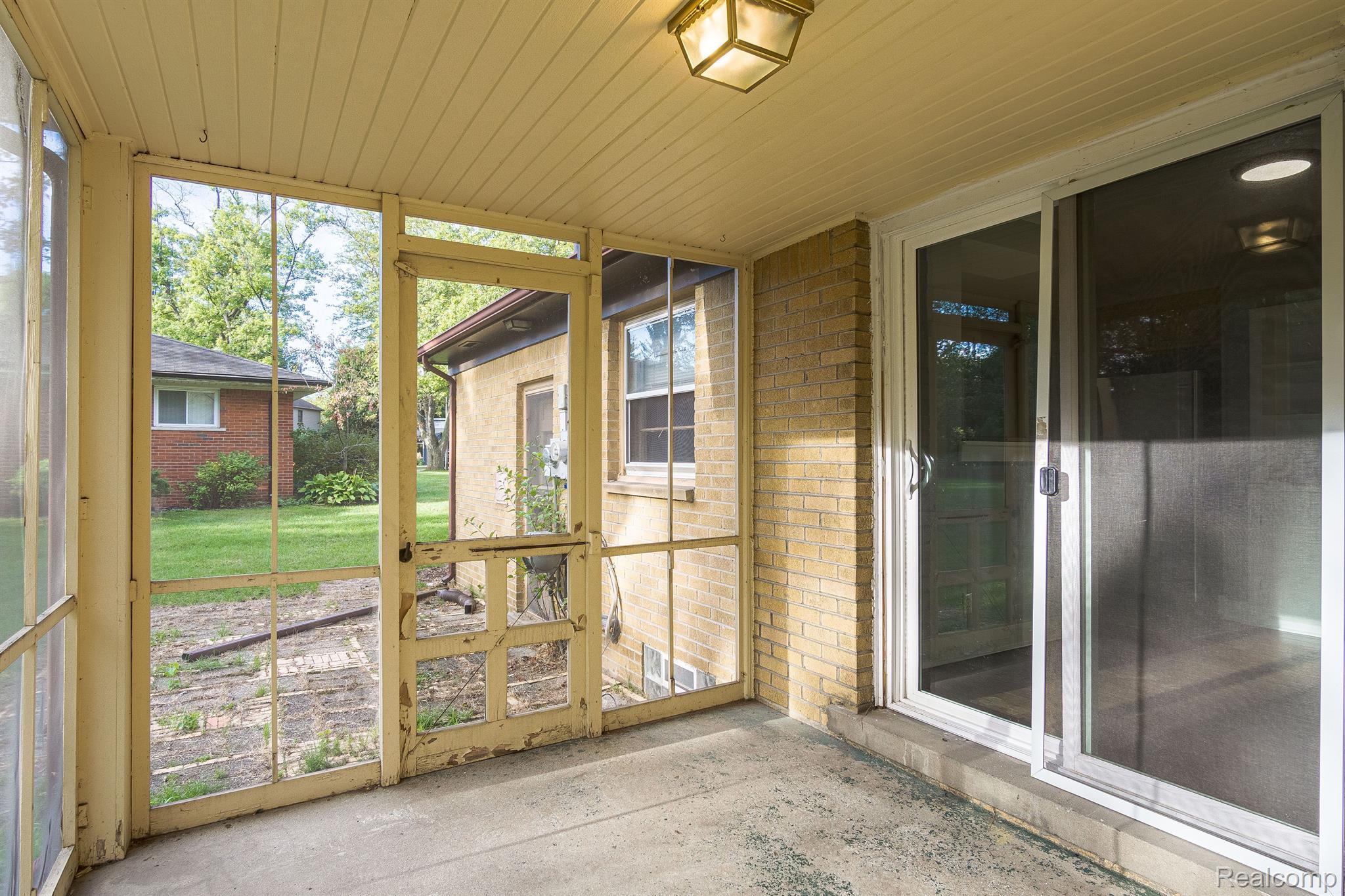 2281 Lancaster Road Bloomfield Hills, MI 48302 - Photo 36 of 37 Gallery Image 36