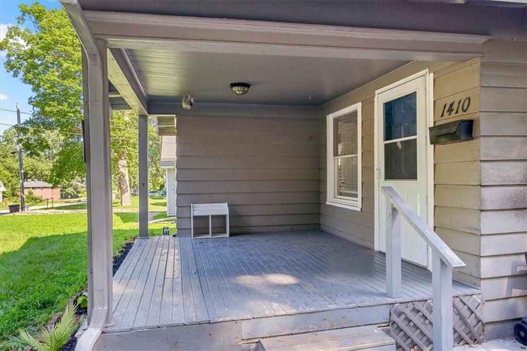 1410 West College Street Independence, MO 64050 - Photo 2 of 17