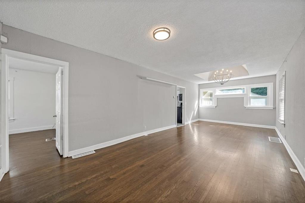 1410 West College Street Independence, MO 64050 - Photo 4 of 17