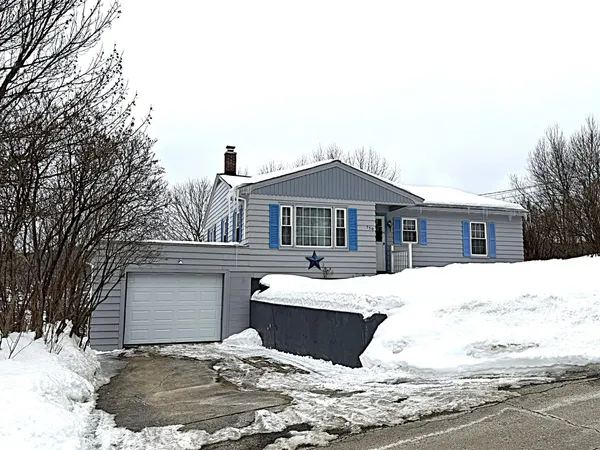 $240,000 | 730 6th Avenue, Berlin, NH 03570