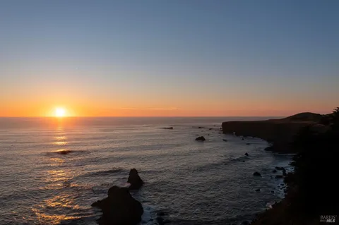 $3,310,000 | Undisclosed Address, Albion, CA 95410