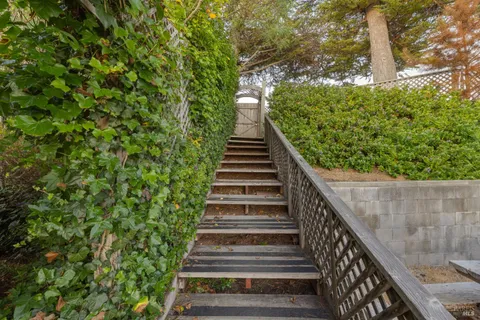 $3,310,000 | Undisclosed Address, Albion, CA 95410