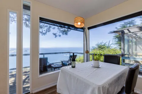 $3,310,000 | Undisclosed Address, Albion, CA 95410