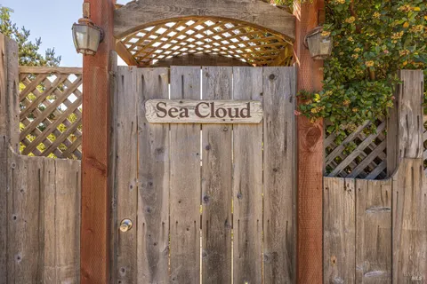 $3,310,000 | Undisclosed Address, Albion, CA 95410