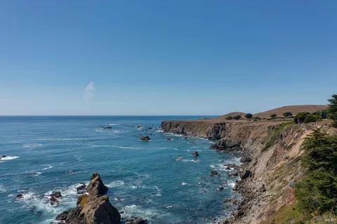 $3,310,000 | Undisclosed Address, Albion, CA 95410