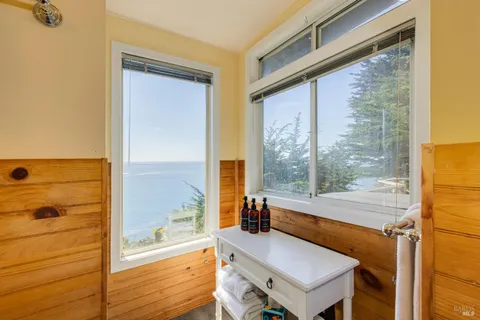 $3,310,000 | Undisclosed Address, Albion, CA 95410