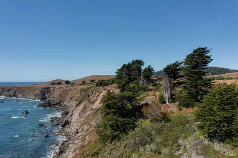 $3,310,000 | Undisclosed Address, Albion, CA 95410