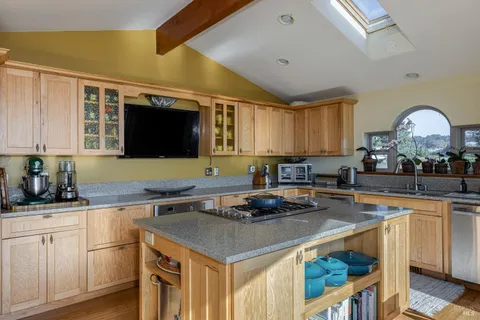 $3,310,000 | Undisclosed Address, Albion, CA 95410