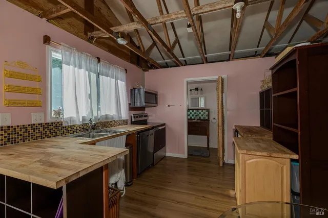 $3,310,000 | Undisclosed Address, Albion, CA 95410