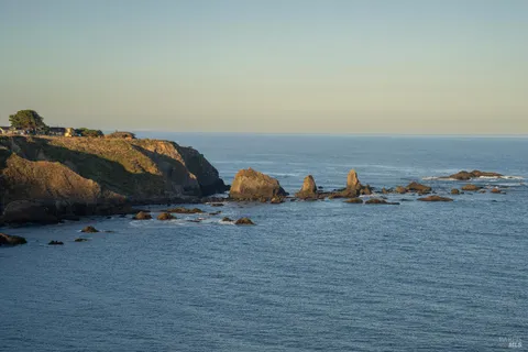 $3,310,000 | Undisclosed Address, Albion, CA 95410