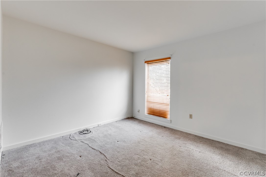 10292 Iron Mill Road North Chesterfield, VA 23235 - Photo 22 of 24 an empty room with a window
