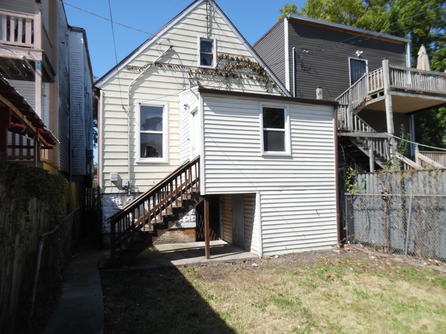 5605 South Justine Street Chicago, IL 60636 - Photo 2 of 11