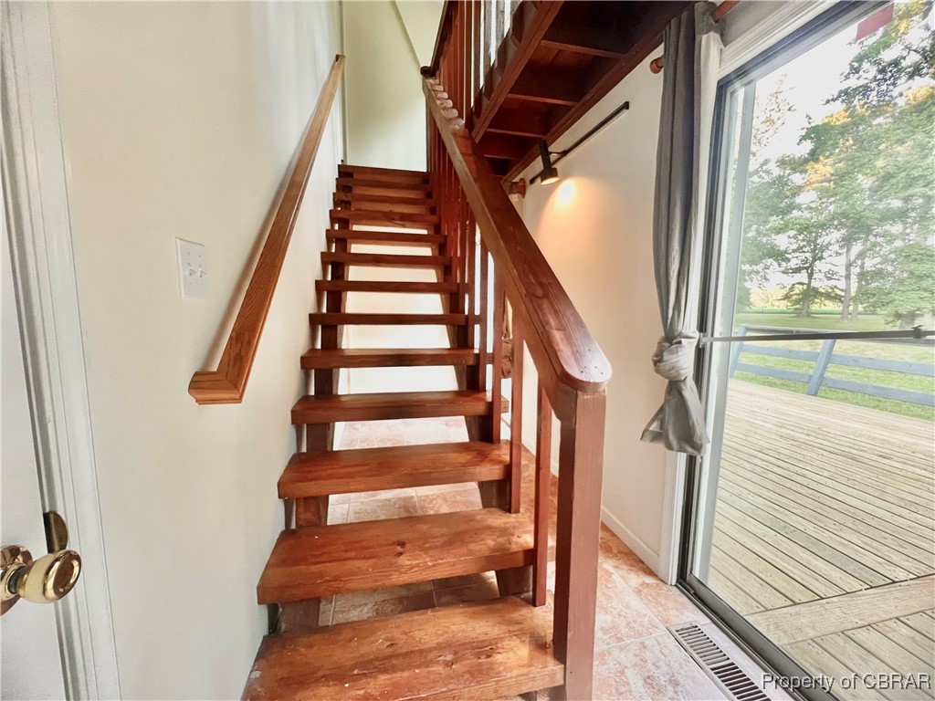 265 Holland Point Road Dutton, VA 23050 - Photo 19 of 42