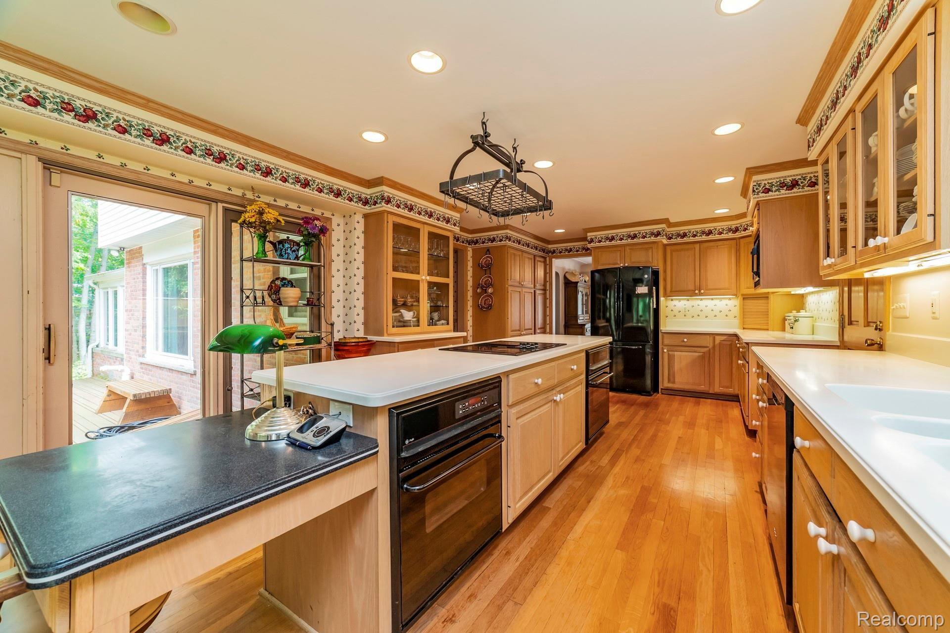 852 Peach Tree Lane Rochester, MI 48306 - Photo 19 of 54 017-photo--7188221.jpg