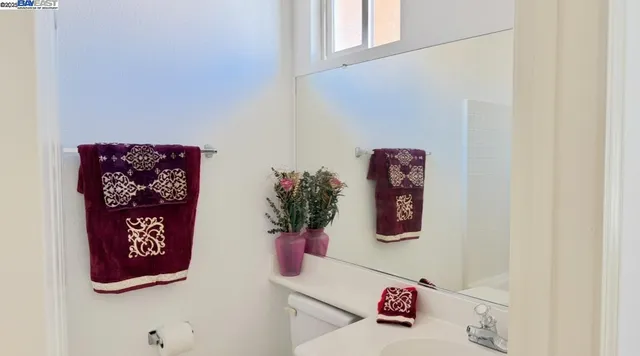 $649,000 | 710 City Walk Place, Unit 4, Hayward, CA 94541