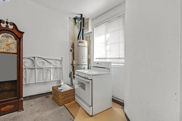 $649,000 | 710 City Walk Place, Unit 4, Hayward, CA 94541