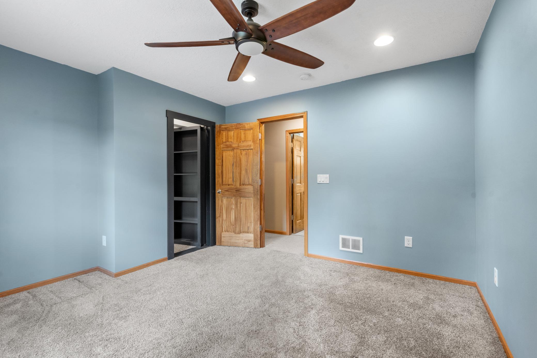 9882 Purgatory Road Eden Prairie, MN 55347 - Photo 12 of 32