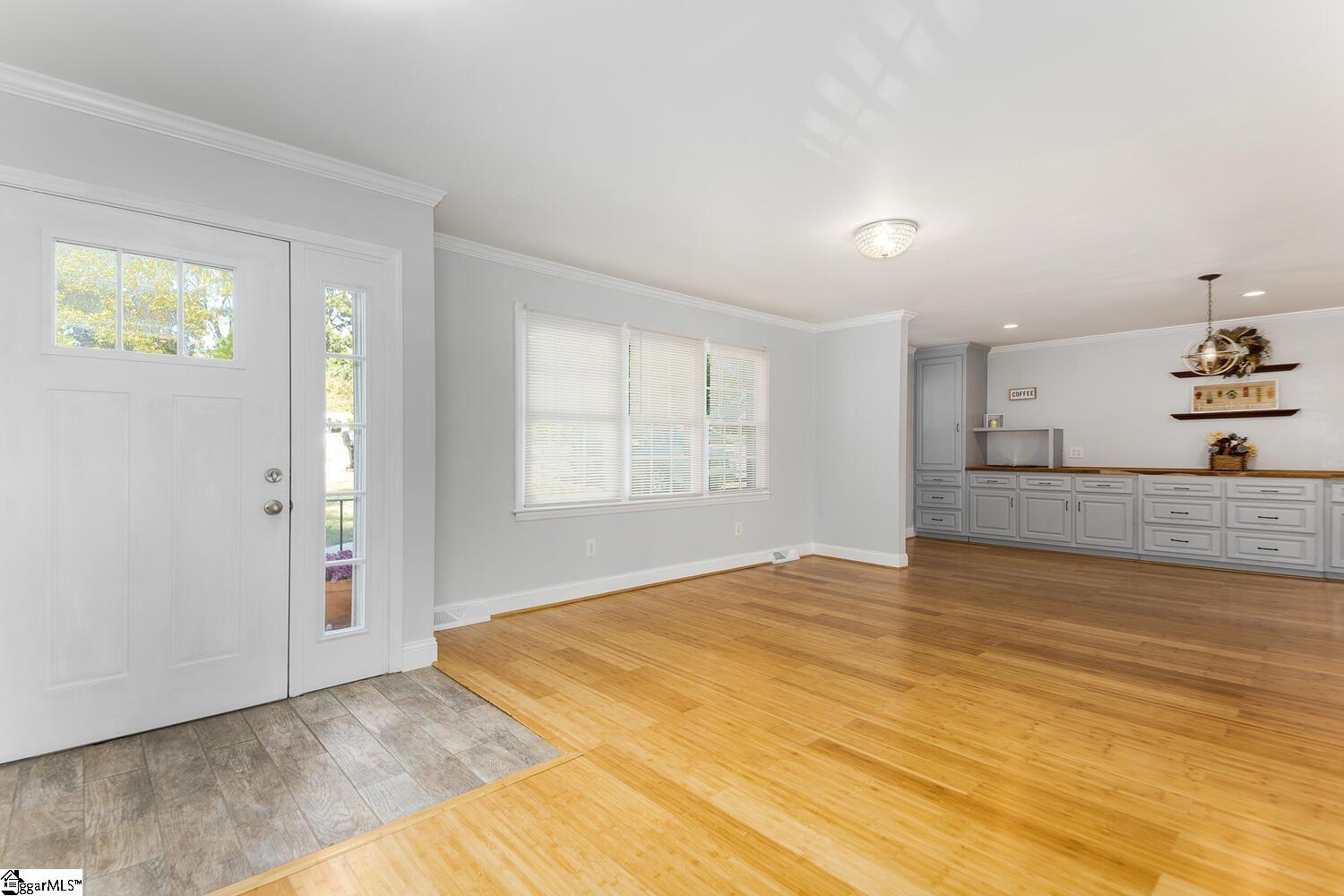 13 South Del Norte Road Greenville, SC 29615 - Photo 8 of 31 Gallery Image 8