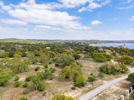 $275,000 | 4318 Park Drive, Lago Vista, TX 78645