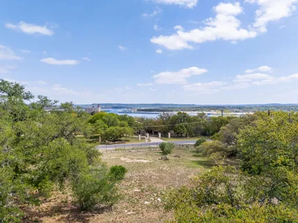 $275,000 | 4318 Park Drive, Lago Vista, TX 78645